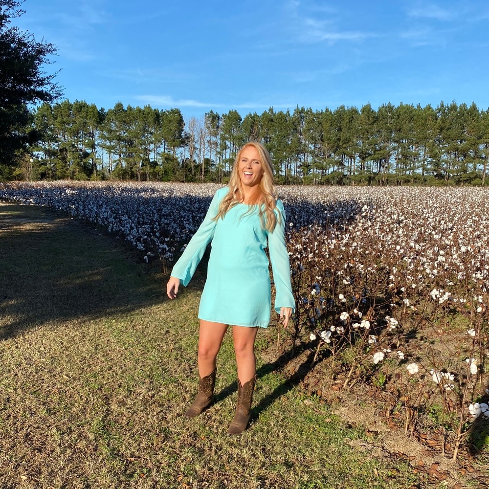 Meet your Posher, Emilee